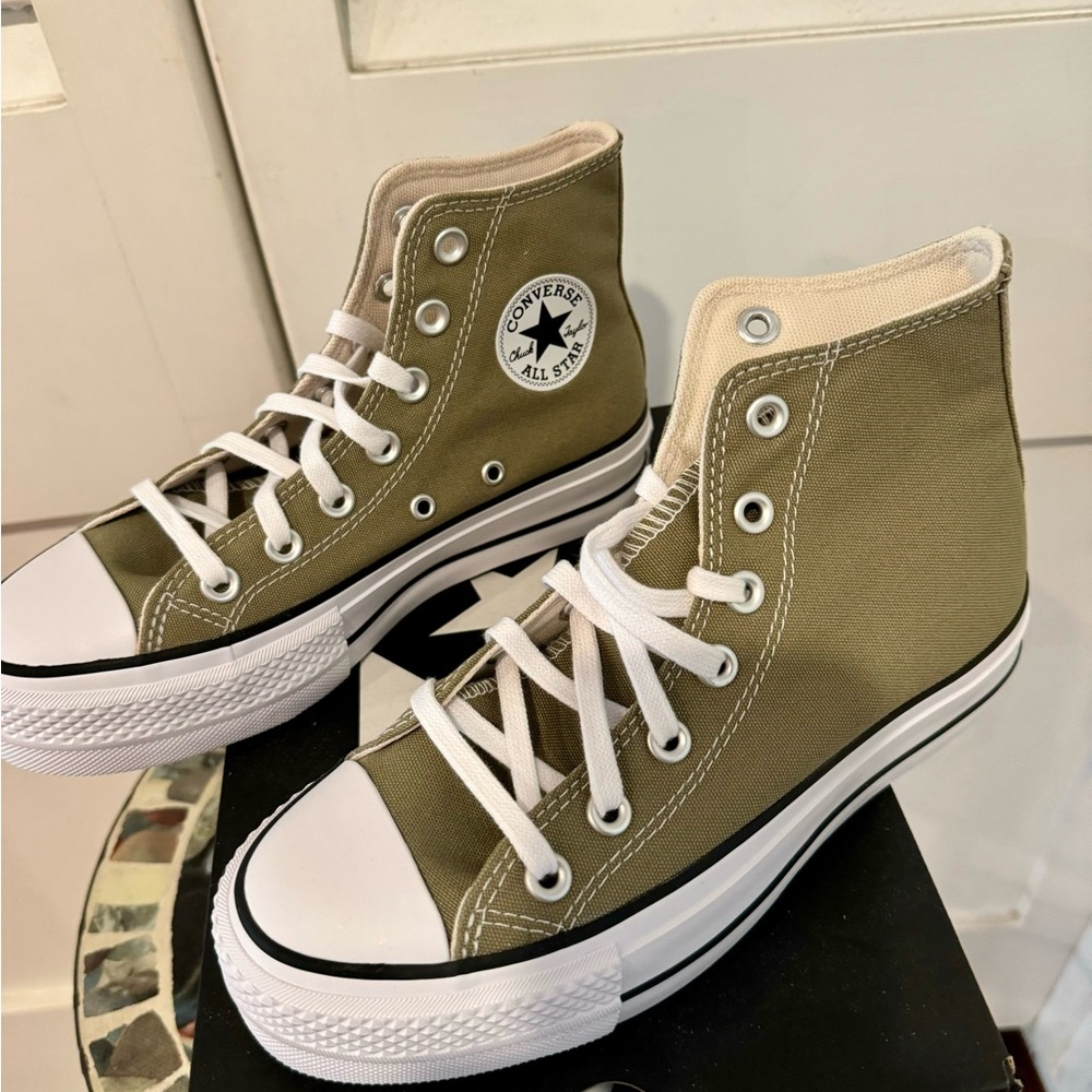 NEW Converse Olive Green Lift High-Top Sneakers